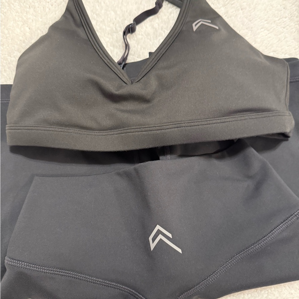 Oner Active Dark Gray Sports Bra and Leggings